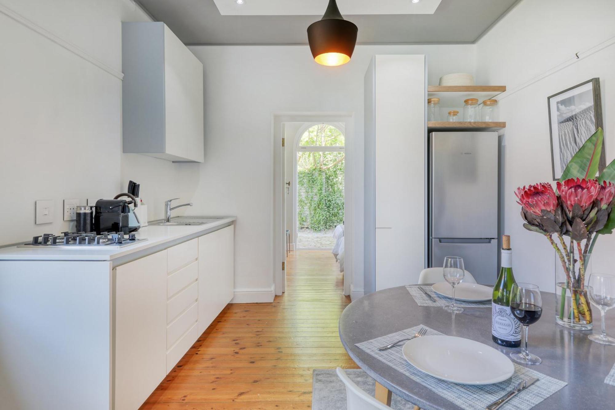 Behr Road Apartment With Sea View Patio Cape Town Ngoại thất bức ảnh